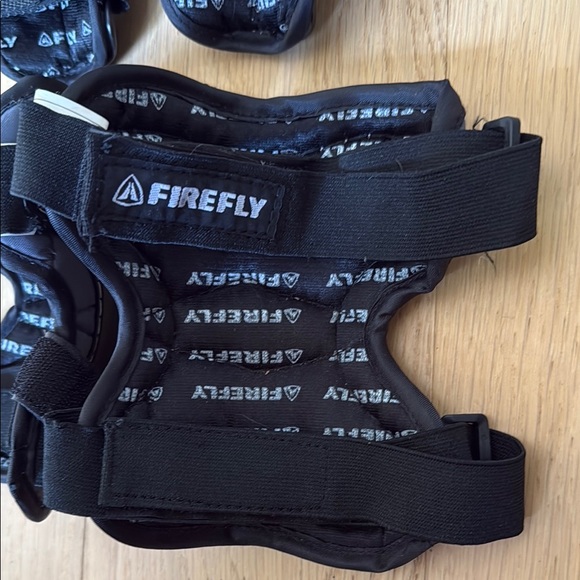 Black and White Youth Protective Gear Set - Picture 2 of 11